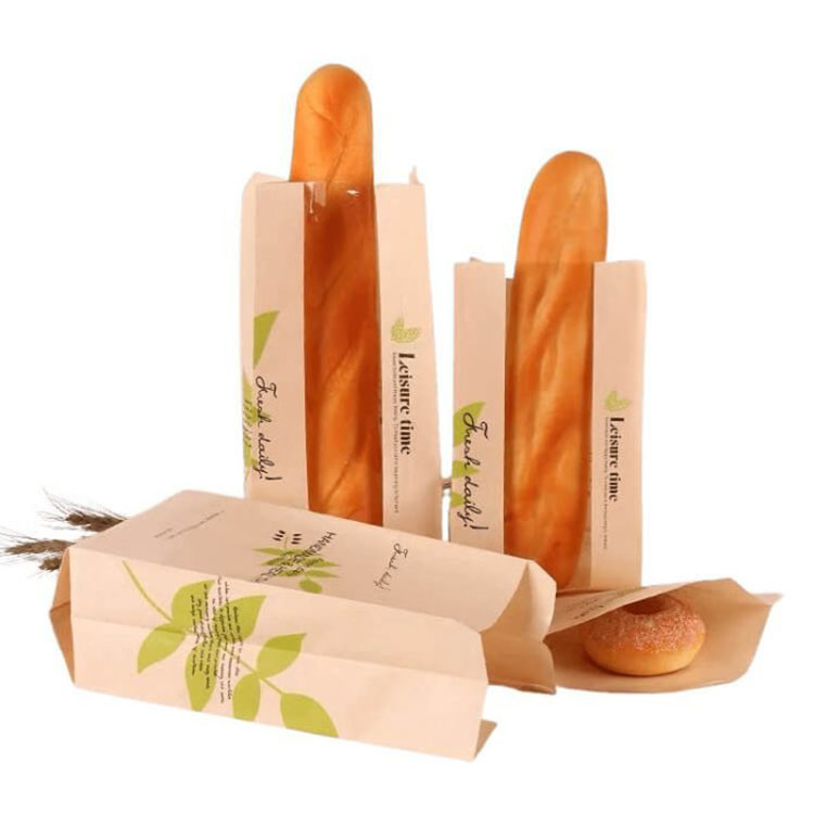 Baguette panem charta sacculos in fenestra